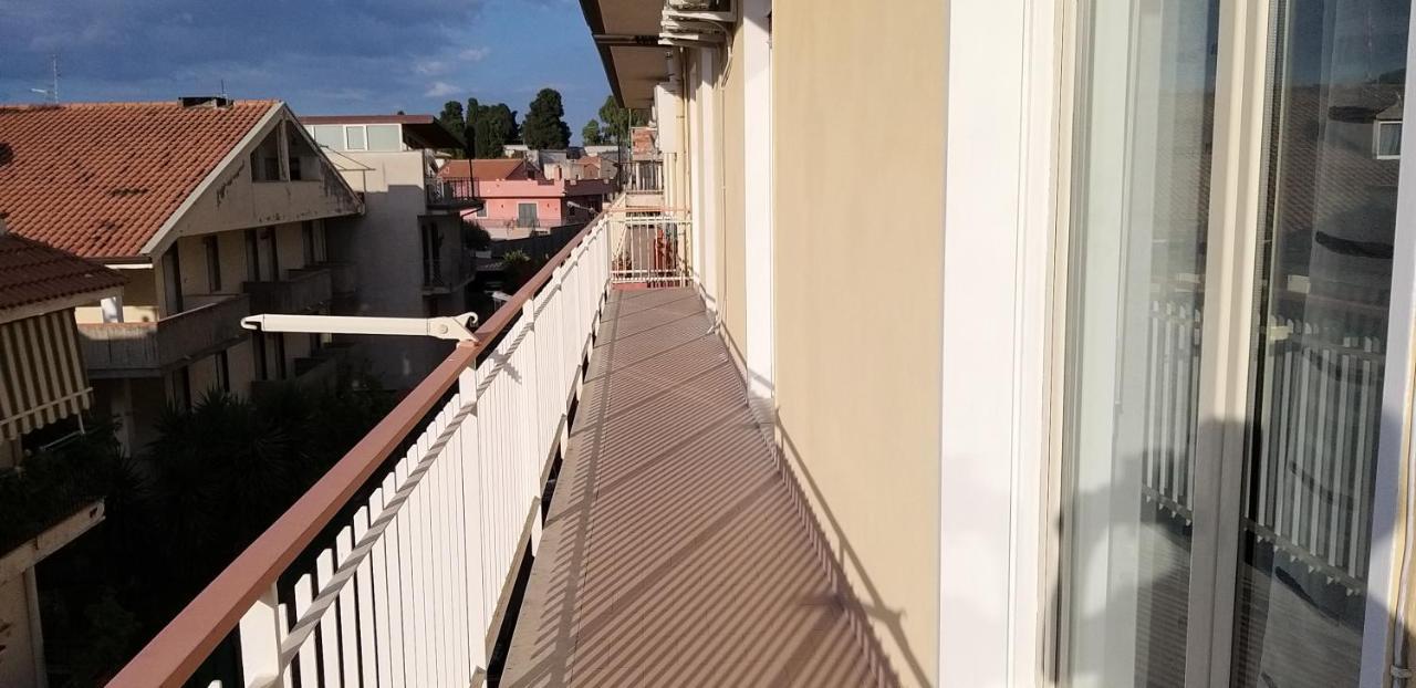 Sebastian House Casa Vacanze Giardini-Naxos Exterior foto